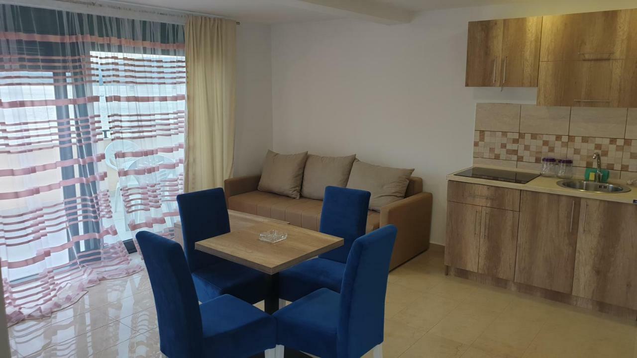 Tondo Apartment ติวัต ภายนอก รูปภาพ
