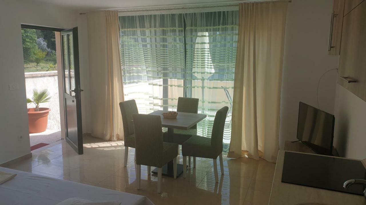 Tondo Apartment ติวัต ภายนอก รูปภาพ